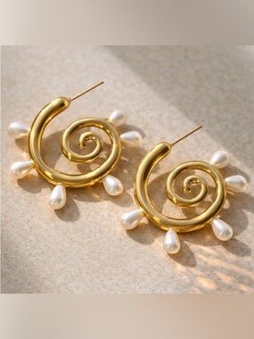 Pearl Drop Spiral Earrings 18k gold plated